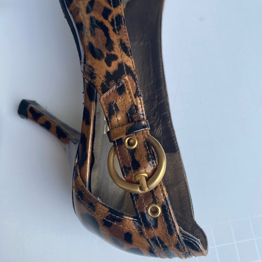 Stuart Weitzman Leopard Print Peep Toe Heels Women’s size 7N Patent Leather - Picture 5 of 15